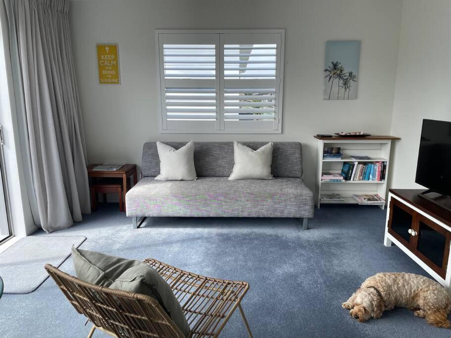 The Blue Beach House Mangawhai Ngoại thất bức ảnh